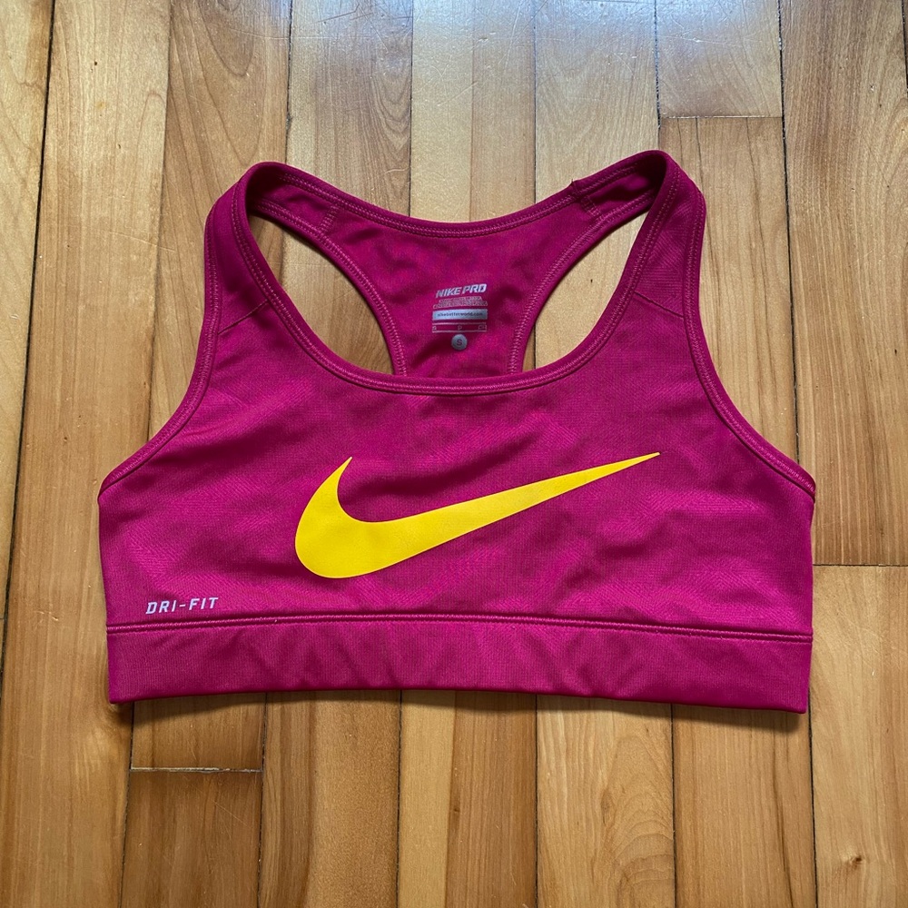 Nike pro Women's Dri-FIT Sports Bra